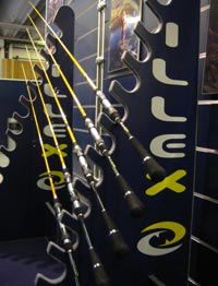 Les nouvelles cannes Illex : les cannes jaunes ASHURA, disponible en 5 tailles de 1,90m � 3m