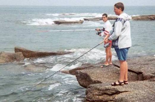 canne pour peche au bar du bord